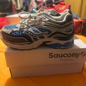 Saucony Kids Omni 9 Running Shoe